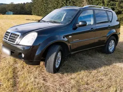 Usata SsangYong Rexton 163 CV (119 kW) 2006 Nero SUV