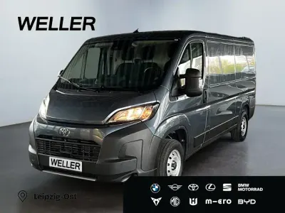 Ny Toyota Proace 140 HK (102 kW) 2026 Grå Minibuss