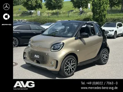 Gebraucht Smart ForTwo Electric Drive Prime 60 kW (82 PS) 2023 Bodypanels in gold beige () Cabrio