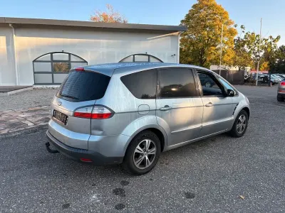 Używany Ford S-MAX Trend 145 KM (106 kW) 2009 Srebrny Minivan