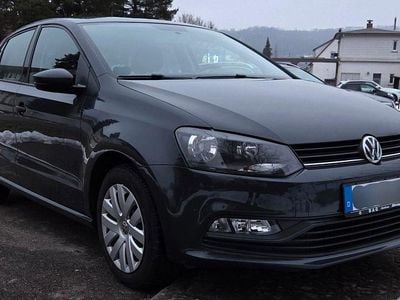 Gebraucht VW Polo Trendline 75 PS (55 kW) 2015 Grau Kleinwagen