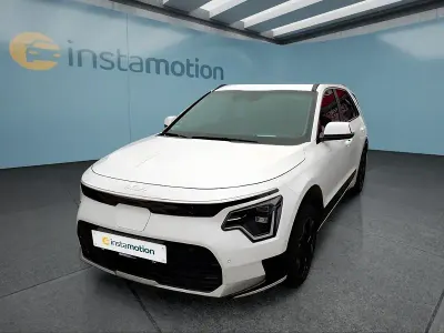 Second-hand Kia e-Niro Inspiration 150 kW (204 CP) 2024 Alb SUV