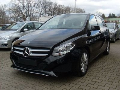 Usata Mercedes B200 136 CV (100 kW) 2019 Nero Monovolume
