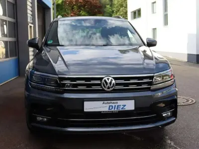 Gebraucht VW Tiguan Highline 220 PS (161 kW) 2018 Indiumgrau metallic SUV
