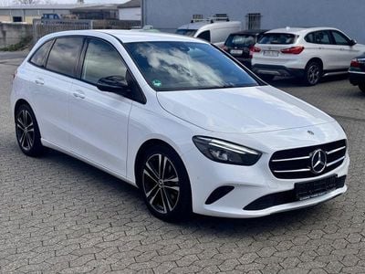 Gebraucht Mercedes B180 136 PS (100 kW) 2019 Weiß Van / Kleinbus