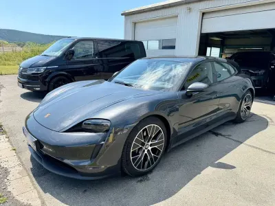 Gebraucht Porsche Taycan Sport Turismo Sport Turismo 350 kW (476 PS) 2023 Grau Kombi
