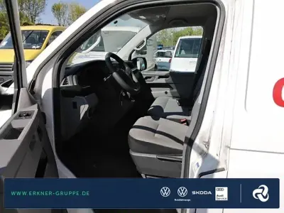 Gebraucht VW Transporter 150 PS (110 kW) 2022 Candyweiß Van