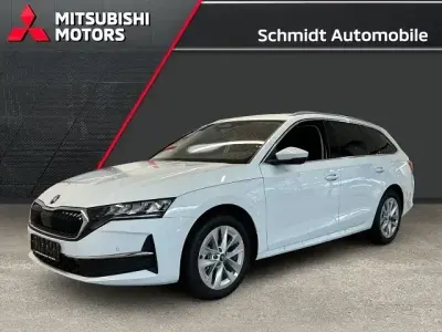 Neu Skoda Octavia Selection 150 PS (110 kW) 2026 Moon weiß Kombi