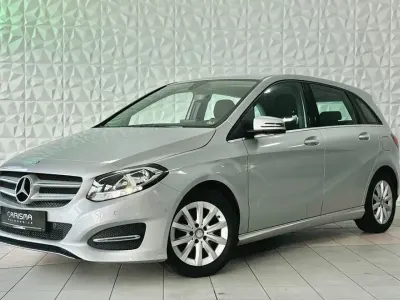 Gebraucht Mercedes B180 122 PS (89 kW) 2016 Silber Kleinwagen