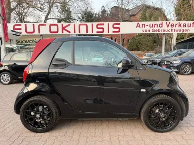 Używany Smart ForTwo Cabrio Prime 90 KM (66 kW) 2019 Czarny Kabriolet