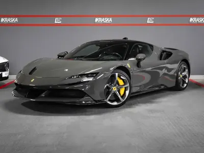 Gebraucht Ferrari SF90 1001 PS (736 kW) 2021 Grigio scuro 792 Coupé