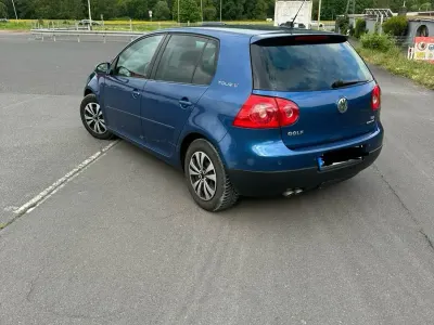 Gebraucht VW Golf V 105 PS (77 kW) 2007 Blau Limousine