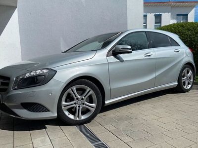 gebraucht Mercedes A200 - Bj. 2014 - Silber