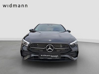 Gebraucht Mercedes A200 Night 163 PS (119 kW) 2026 Metalliclack kosmosschwarz Limousine