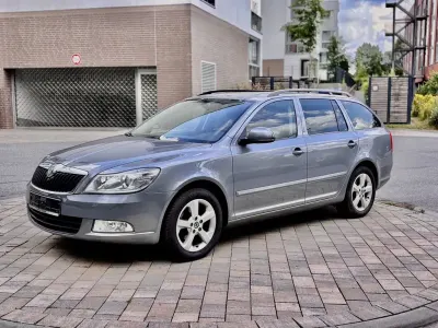 Gebraucht Skoda Octavia 105 PS (77 kW) 2013 Grau Kombi