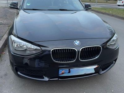Usata BMW 114 Sport Line 102 CV (75 kW) 2014 Nero Utilitaria