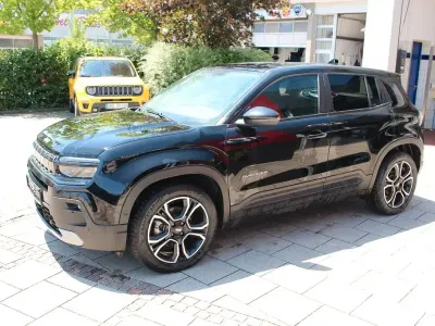 Gebraucht Jeep Avenger EV Summit 114 kW (156 PS) 2023 Schwarz SUV