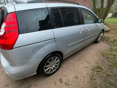 Używany Mazda 5 142 KM (104 kW) 2008 Srebrny Minivan