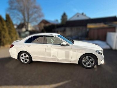 Weiß Gebraucht 2018 Mercedes C200 AMG Limousine | 22.900 € (Fairer Preis)