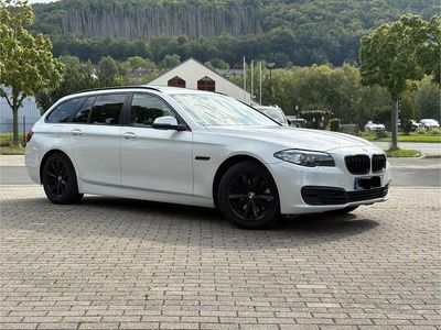 BMW 518