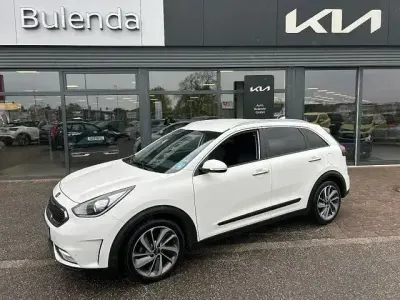 Używany Kia Niro Advance 141 KM (103 kW) 2018 Biały SUV