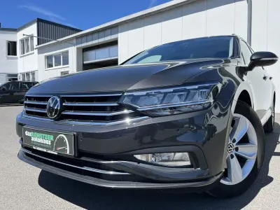 Gebraucht VW Passat Business 150 PS (110 kW) 2022 Mangangrau Kombi