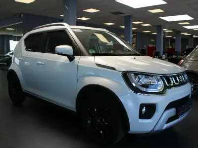Usata Suzuki Ignis 83 CV (61 kW) 2023 Bianco SUV