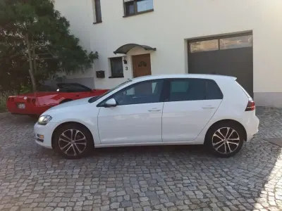 Gebraucht VW Golf VII Allstar 125 PS (91 kW) 2016 Purewhite Kombi