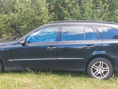 Mercedes E240