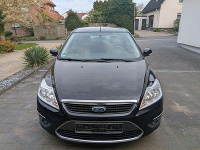 Second-hand Ford Focus Style 116 CP (85 kW) 2008 Negru Berlinǎ