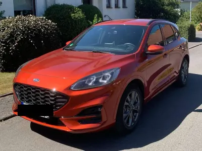 Gebraucht Ford Kuga ST-Line 224 PS (164 kW) 2020 Orange SUV