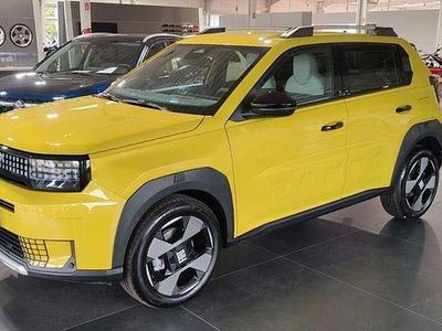 Nuova Fiat Grande Panda La Prima 101 CV (74 kW) 2025 Giallo Utilitaria