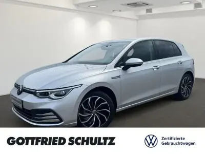 Używany VW Golf VII Style 150 KM (110 kW) 2021 Srebrny Hatchback
