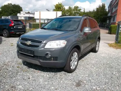 Używany Chevrolet Captiva LT 150 KM (110 kW) 2010 Szary SUV