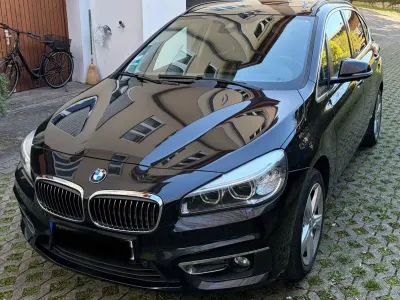 Gebraucht BMW 225 Active Tourer Luxury Line 231 PS (169 kW) 2015 Schwarz Van / Kleinbus