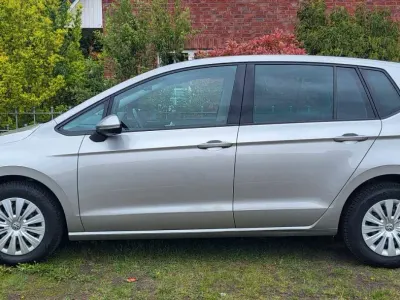 Gebraucht VW Golf Sportsvan 110 PS (80 kW) 2014 Silber Van / Kleinbus