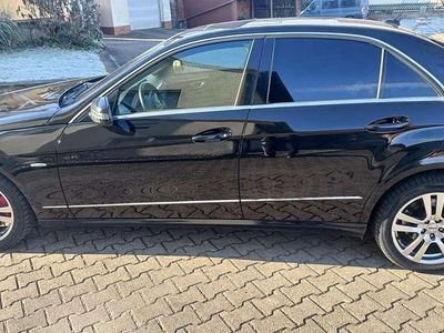 Gebraucht Mercedes E250 204 PS (150 kW) 2011 Limousine