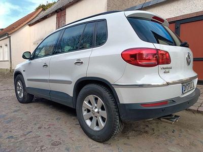 Gebraucht VW Tiguan Track & Field 140 PS (102 kW) 2008 Weiß SUV