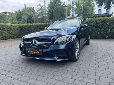 Używany Mercedes C400 AMG 333 KM (244 kW) 2019 Niebieski Kombi