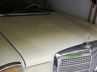 Weiß Gebraucht 1969 Mercedes 250/8 Coupé | 7.499 €