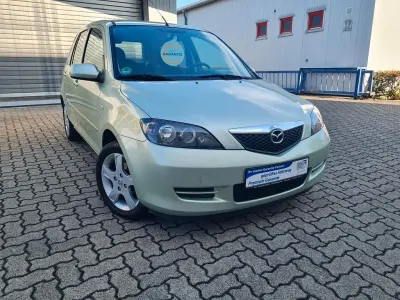 Gebraucht Mazda 2 Active 80 PS (58 kW) 2007 Grün Kleinwagen