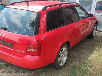 Gebraucht Audi A4 116 PS (85 kW) 2000 Rot Kombi