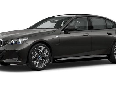 Gebraucht BMW 550e Comfort Edition 489 PS (359 kW) 2024 Grau Limousine