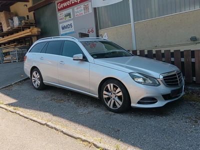 Mercedes E220