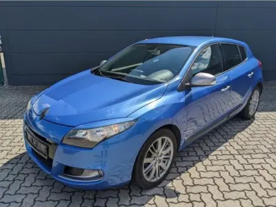Gebraucht Renault Mégane III Dynamique 131 PS (96 kW) 2011 Malta blue metallic (metallic) Limousine