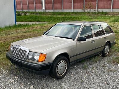 Gebraucht Mercedes 230 132 PS (97 kW) 1989 Grau Kombi