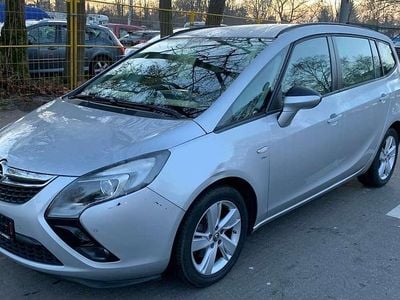 Argon silber/ice silver (m2) Gebraucht 2015 Opel Zafira Tourer drive Van / Kleinbus | 5.990 € (Fairer Preis)