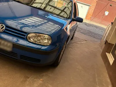 Gebraucht VW Golf IV 101 PS (74 kW) 2001 Blau Kleinwagen