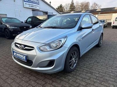 Gebraucht Hyundai Accent 97 PS (71 kW) 2012 Grau Limousine