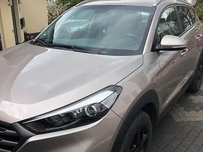 Second-hand Hyundai Tucson Premium 177 CP (130 kW) 2018 Bej SUV
